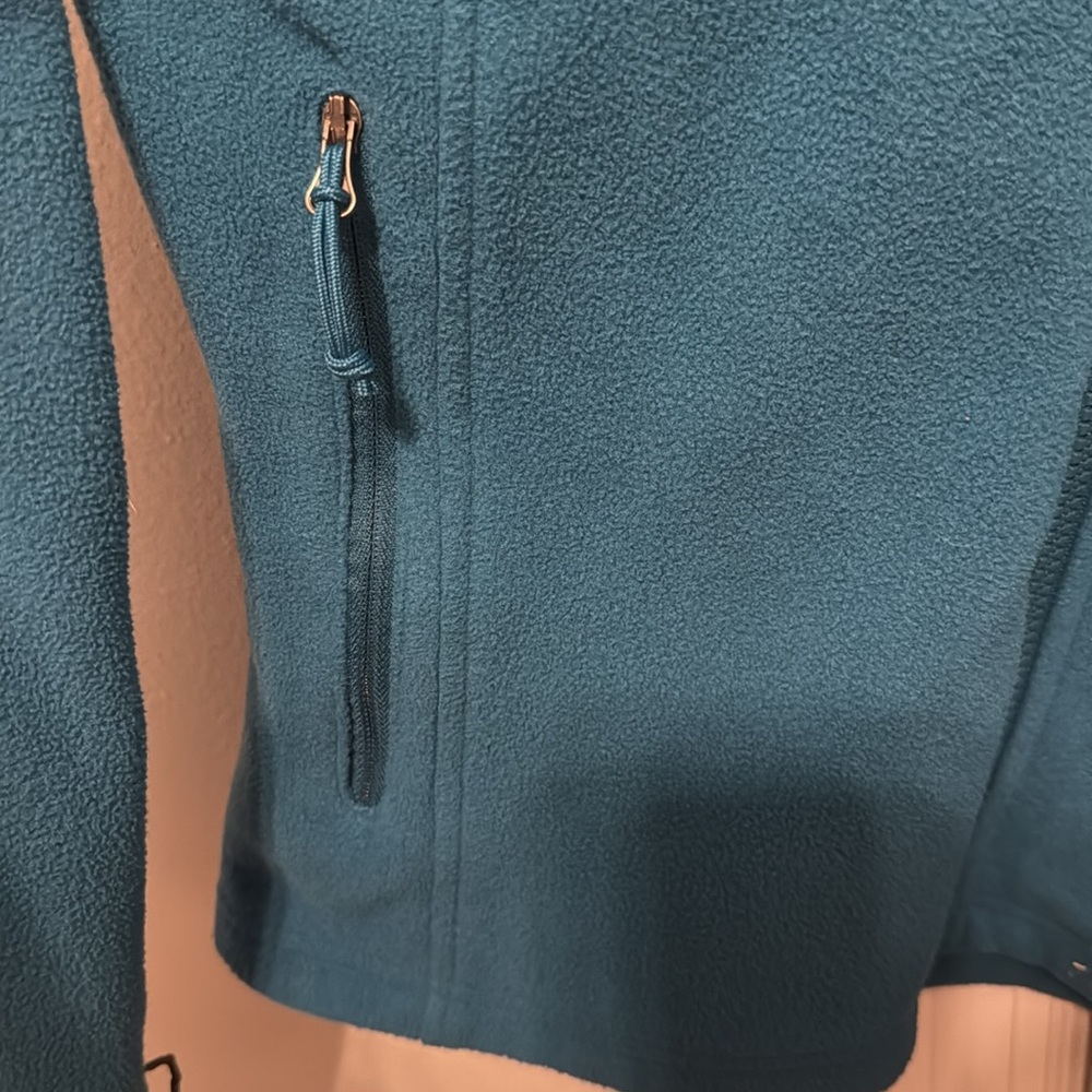 Columbia Women’s Teal Fleece Jacket - Picture 2 of 5